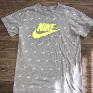 Nike gray T-shirt